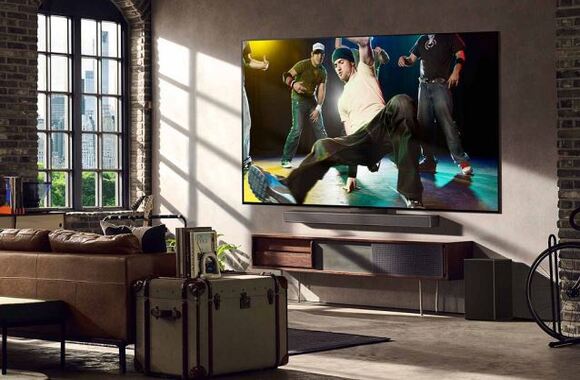 ELEVATE YOUR HOME ENTERTAINMENT EXPERIENCE  WITH LG SOUNDBAR SC9S