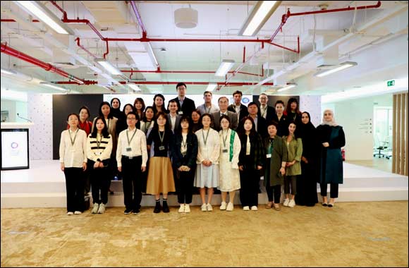 The Arab Youth Center organises a forum that brings together students from Chinese universities and institutes and participants in the young Arab leadership training program