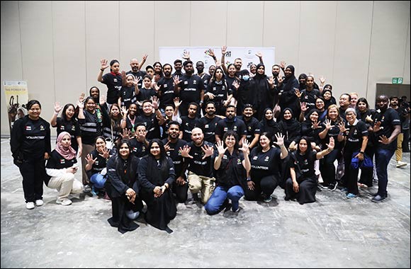 Community Spirit Shines as Volunteers Unite in Abu Dhabi to Pack 10,000 School Kits with Dubai Cares and Aldar