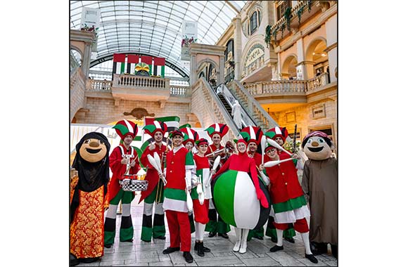 Celebrate the Festive Season at Town Centre Jumeirah: Santa is Coming to Town!