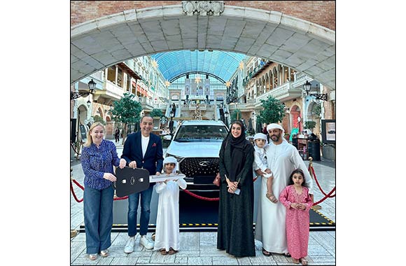 An Emirati Lady Wins the Mega Prize of the Mercato and Town Centre PrivilegePLUS Loyalty Program.