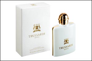 Trussardi Donna, the fragrance expresses modern femininity