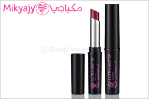 Matte lips for a sophisticated finish by Mikyajy