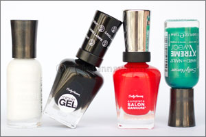 Sally Hansen celebrates UAE Flag Day!