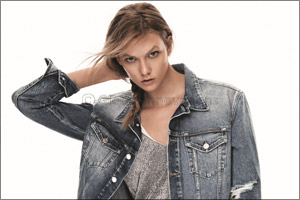 MANGO presents 90s grunge with Karlie Kloss and the new metallics trend