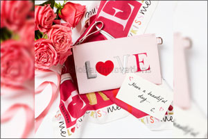 Longchamp Valentine's Day Collection 2017: KISS & LOVE