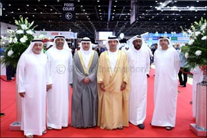 His Excellency Sami Al Qamzi inaugurates GITEX Shopper 2017