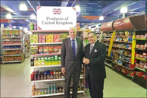 British Consul General Visits Al Maya Supermarkets