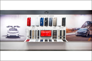 Tesla Opens a Temporary Showroom in the Mall of the Emirates