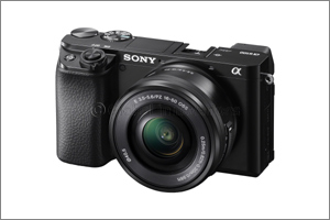 Handy Helper for Content Creators: The Compact A6100 Mirrorless Camera from Sony Middle East & Africa
