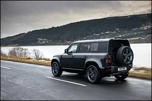 The Power of Choice: Potent New Defender V8 and Exclusive Special Editions Join the Range