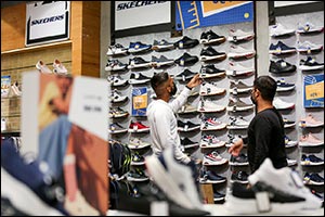 Last Chance for Students to Pick Up Great Back to School Deals With Dubai Summer Surprises!