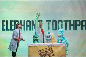 Young Children have ‘Clouds' of Fun with Science at SIBF 2021