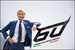 Automobili Lamborghini unveils the new Urus Performante