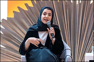 Eloquent and Enigmatic Poetry Captures Essence of Life at 41st SIBF