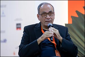Classics are the Chain that Links the Past with the Present, say Literary Figures at SIBF 2022