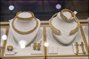 Jewels of Emirates: Traditional Jewellery & Exclusive Pieces of Natural Pearl