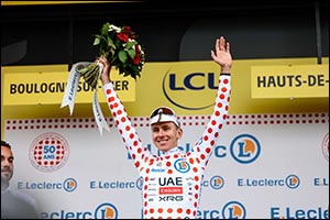 Tadej Pogačar sprints to second in thrilling stage 2 at the Tour de France