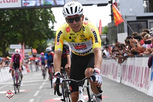 Benoît Cosnefroy seals overall victory at the Boucles de la Mayenne