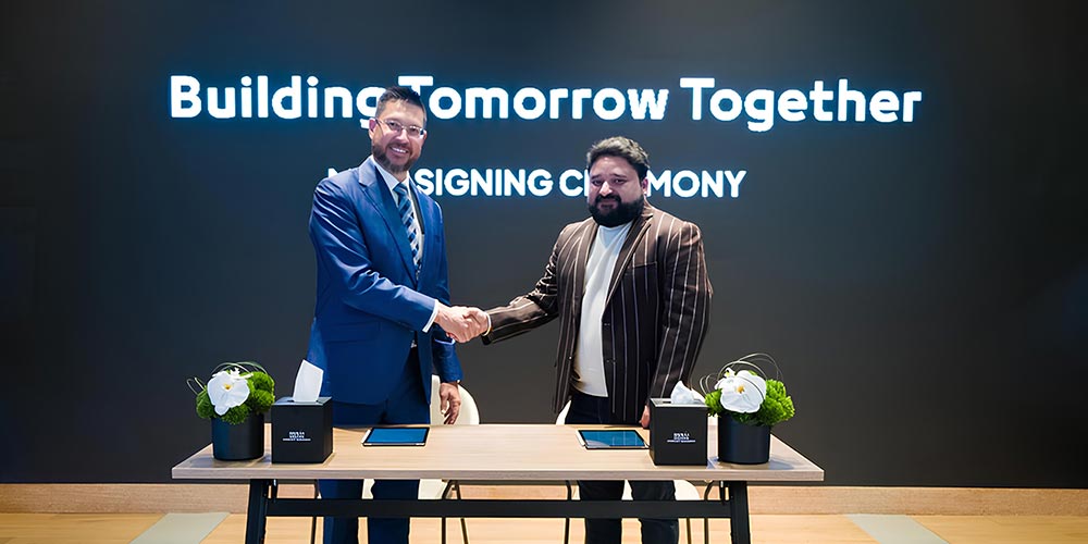 Dubai Holding Community Management Expands Flexible EV Charging Access in Partnership with PlusX Electric