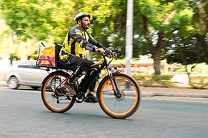 RTA Expands E-Bike Delivery Service to 7 New Areas Across Dubai