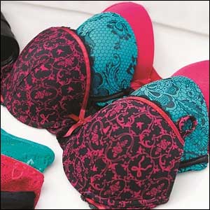 Nayomi's glamorous lingerie collection ensures you look and feel sensational every day!
