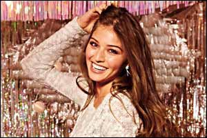 Aéropostale launches holiday 2013 trends