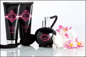 Nayomi's Soiree Set is the Perfect Gift this Holiday Season