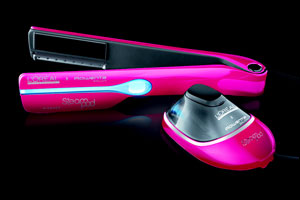 Arm yourself with the new limited edition Diamond Attraction Steampod and show off your smooth and shiny hair