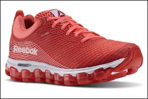 Fly Through Your Stride in Reebok Jetfuse Footwear