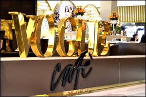 Vogue Café at the Dubai Mall: The Fashionable Choice