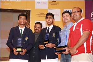 Delhi Private School Sharjah is UAE's “Smart Tech Wizard” Champion of 2014