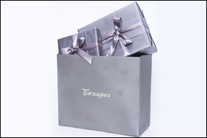 #tanagramefestive Launches Exclusive Swarovski Crystal-Embellished Wrapping Paper for the Festive Season