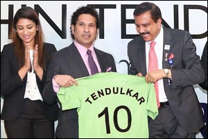 Cricketing legend Sachin Tendulkar to be the face of Aster Pharmacy; launches 150th outlet