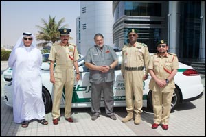 Porsche Centre Dubai delivers Panamera S E-Hybrid cars to Dubai Police